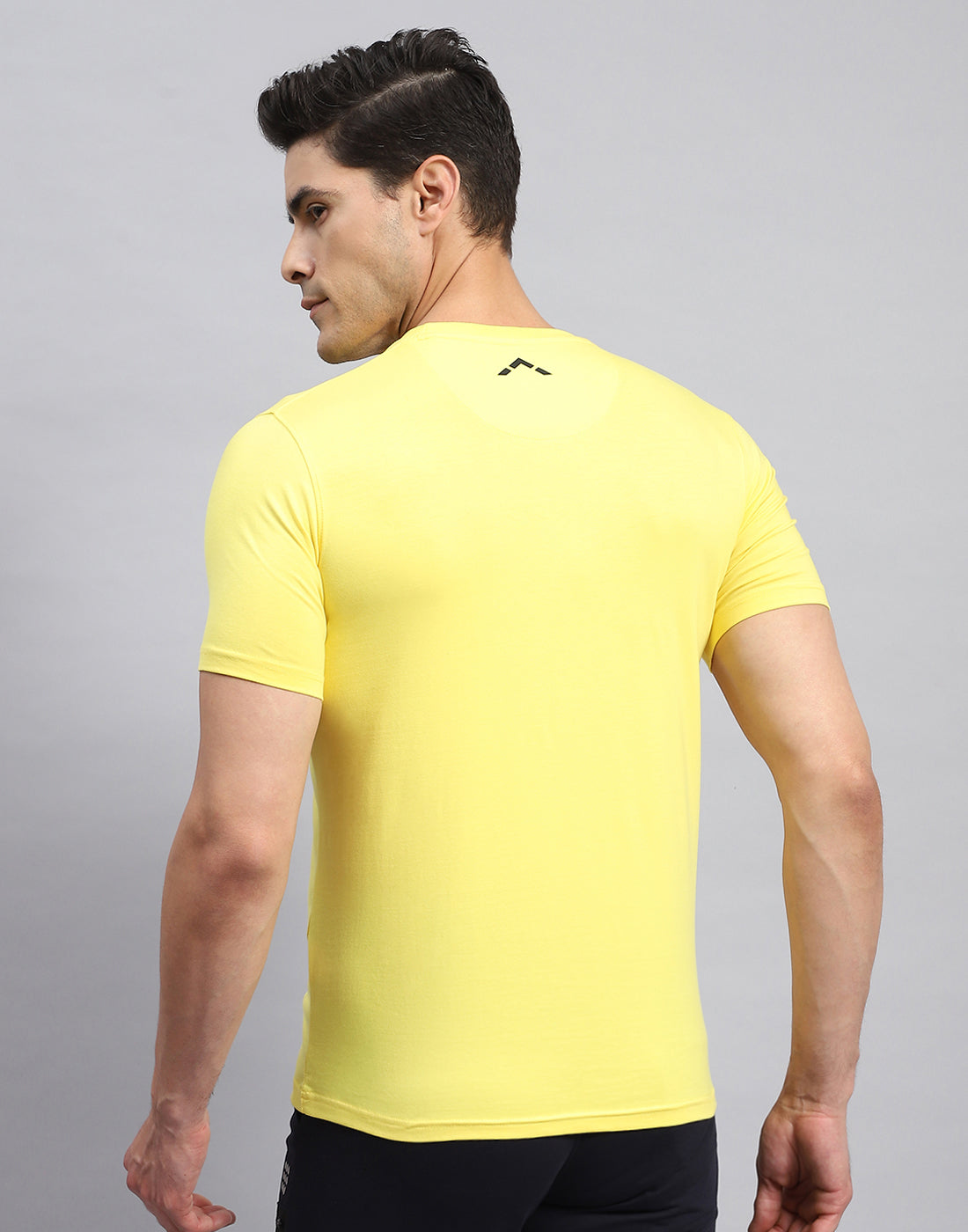 Rock.it Men Yellow Solid Round Neck Half Sleeve T-Shirt