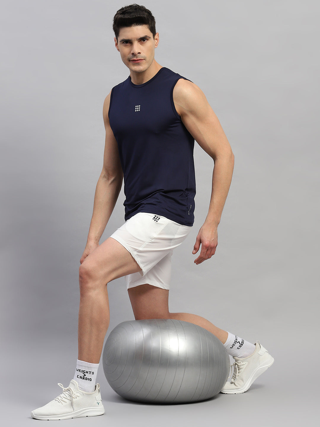 Rock.it Men Navy Blue Solid Round Neck Sleeveless T-Shirt