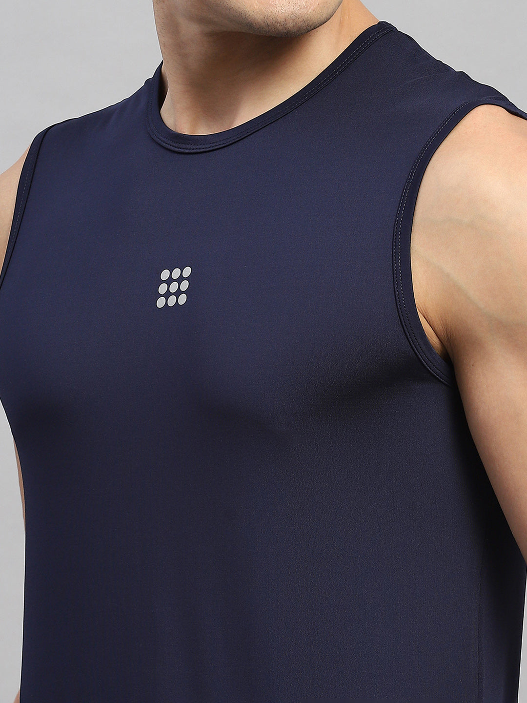 Rock.it Men Navy Blue Solid Round Neck Sleeveless T-Shirt