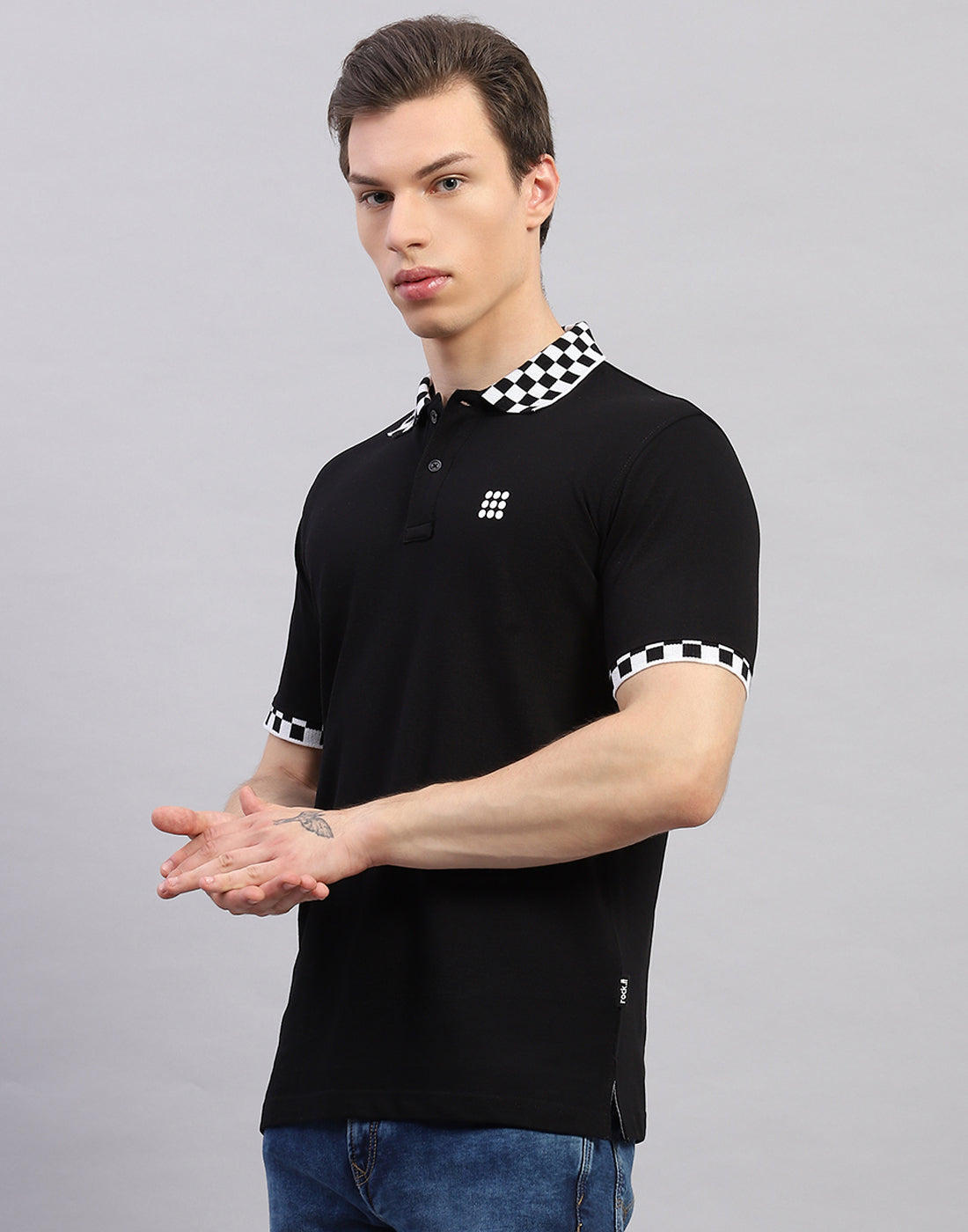 Rock.it Men Black Solid Polo Collar Half Sleeve T-Shirt