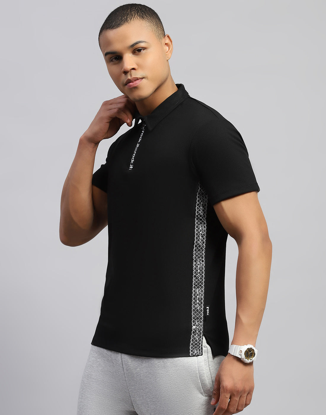 Rock.it Men Black Solid Polo Collar Half Sleeve T-Shirt