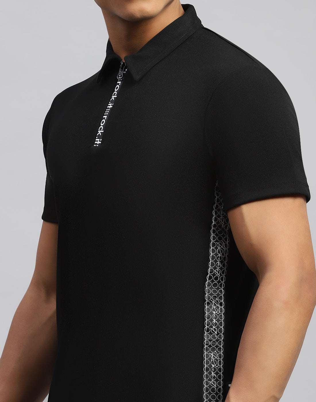 Rock.it Men Black Solid Polo Collar Half Sleeve T-Shirt