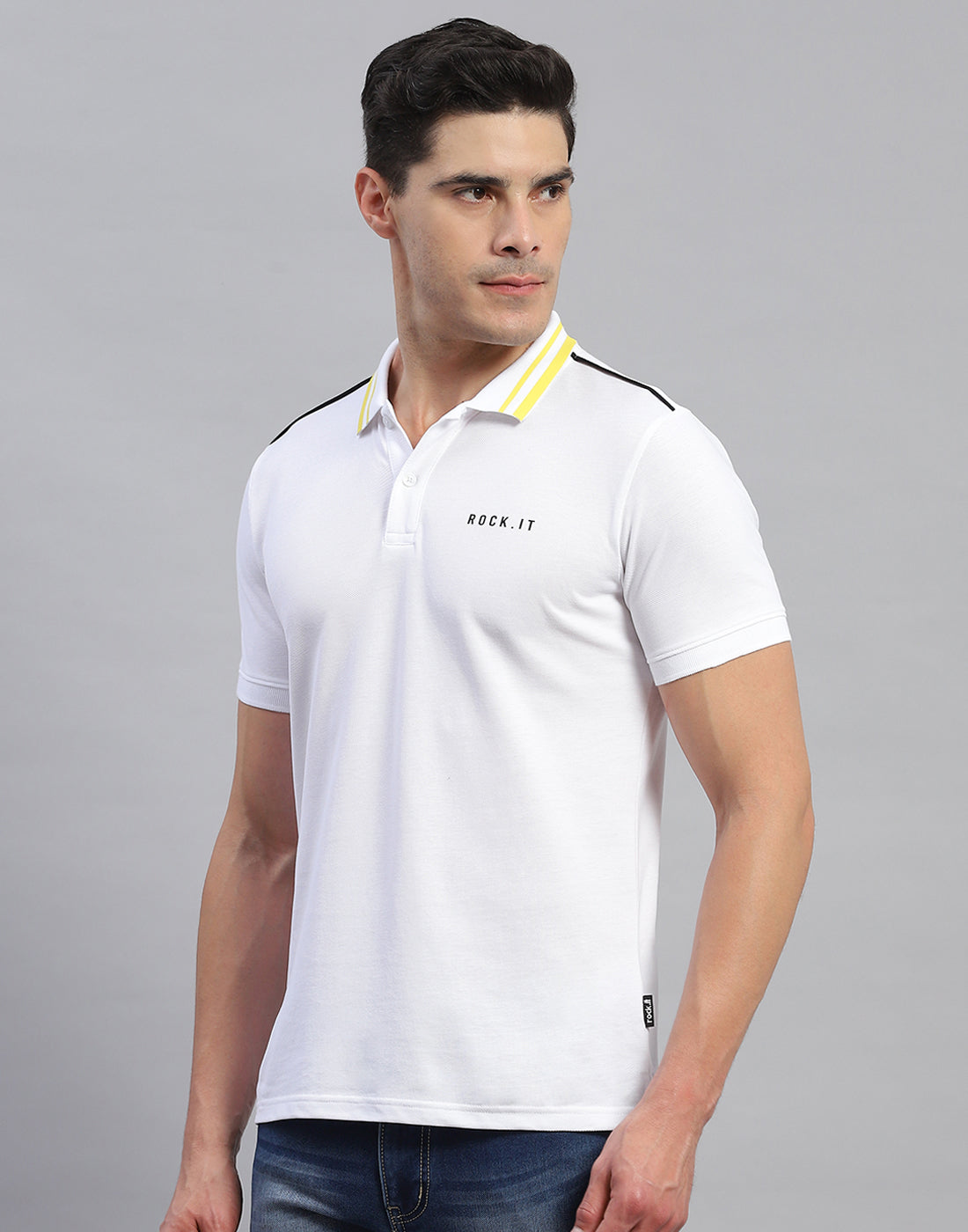 Rock.it Men White Solid Collar Half Sleeve T-Shirt