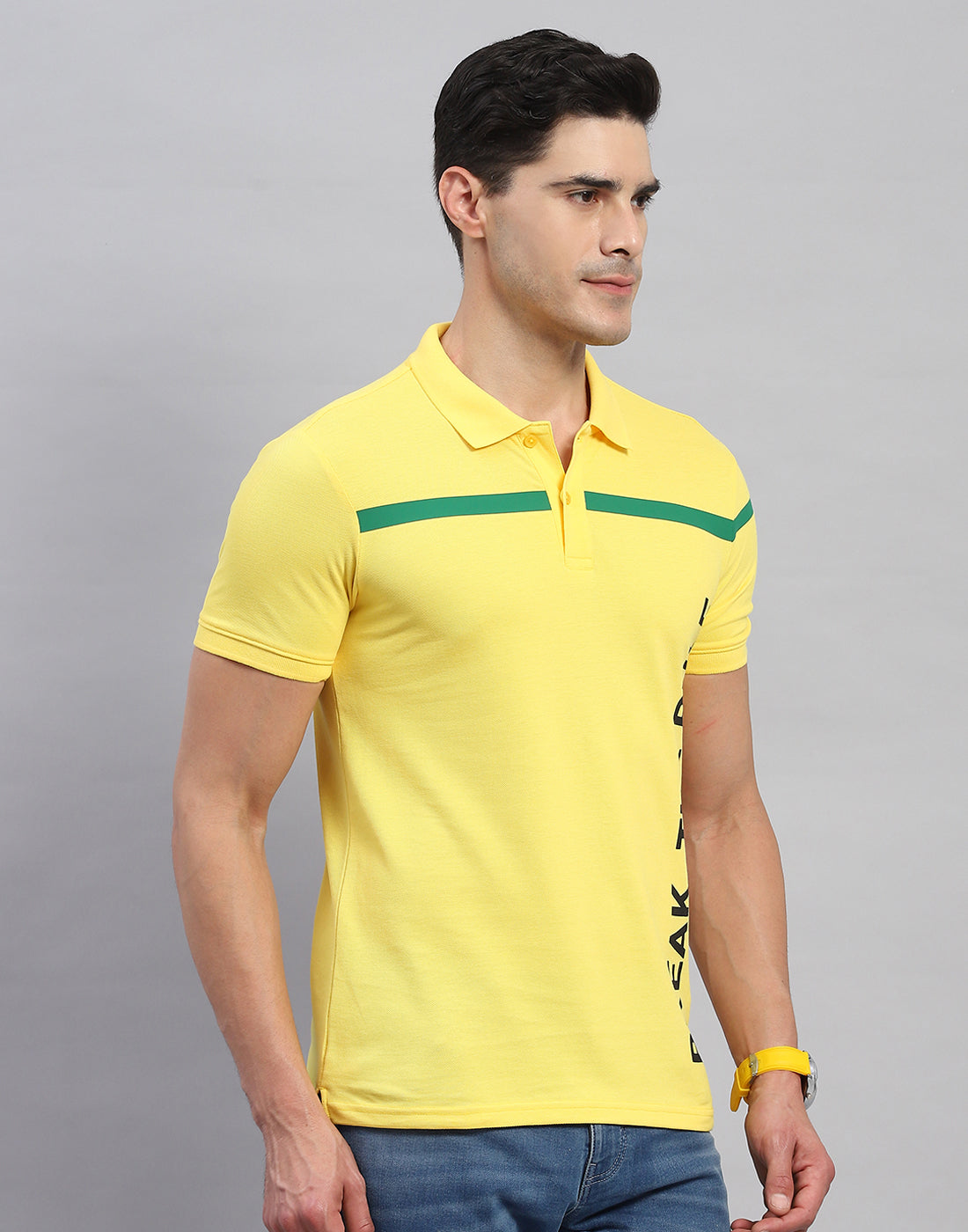 Rock.it Men Yellow Solid Collar Half Sleeve T-Shirt