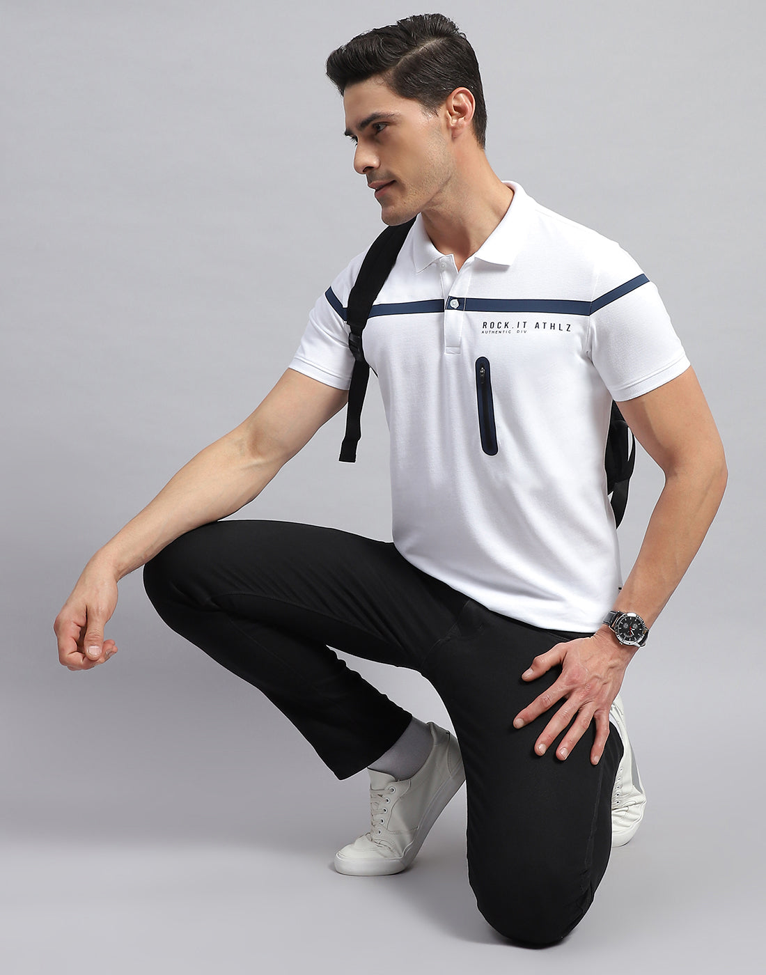 Rock.it Men White Solid Collar Half Sleeve T-Shirt