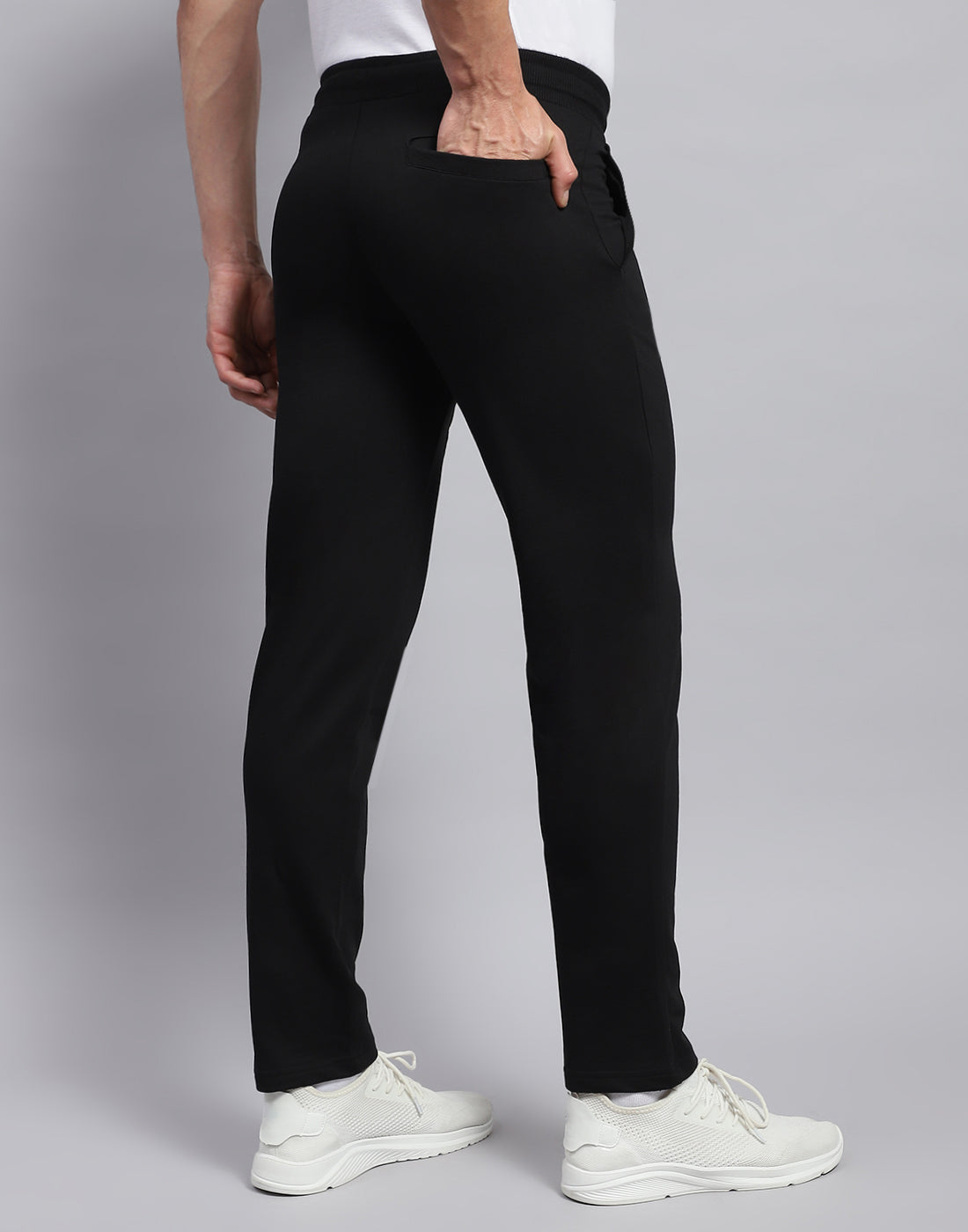 Rock.it Men Black Solid Smart Fit Jogger