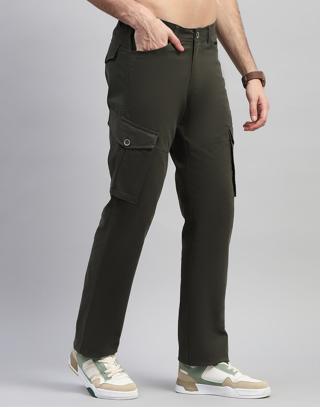 Rock.it Men Olive Solid Regular Fit Cargo
