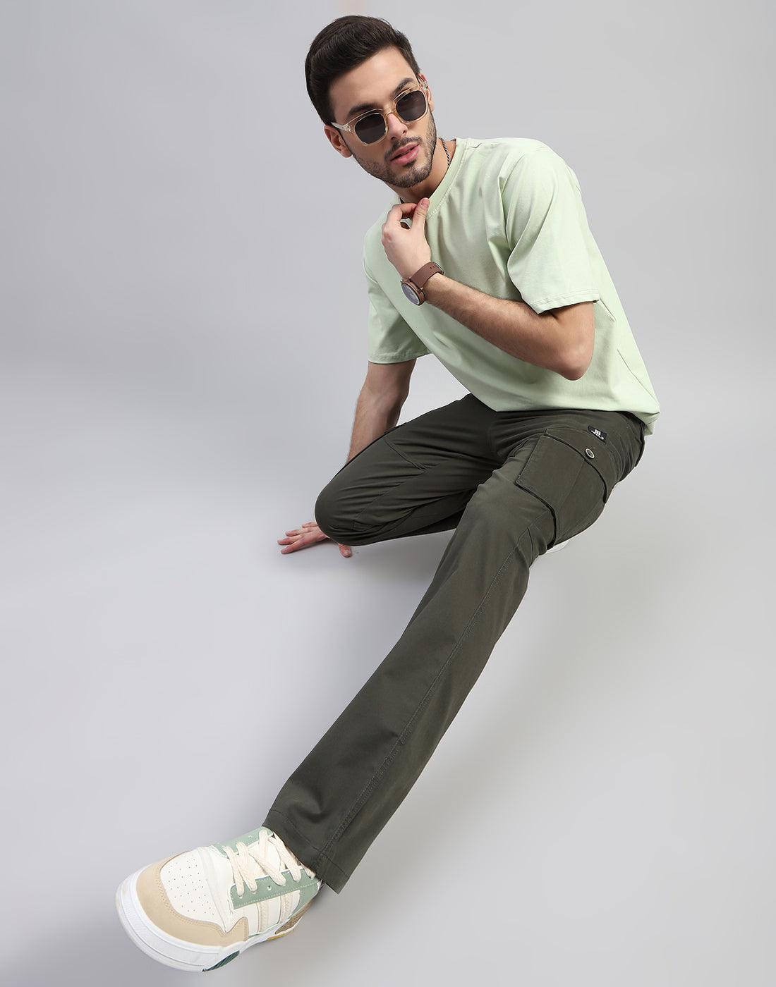 Rock.it Men Olive Solid Regular Fit Cargo