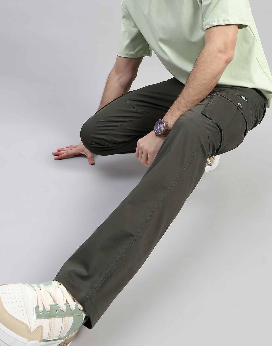 Rock.it Men Olive Solid Regular Fit Cargo