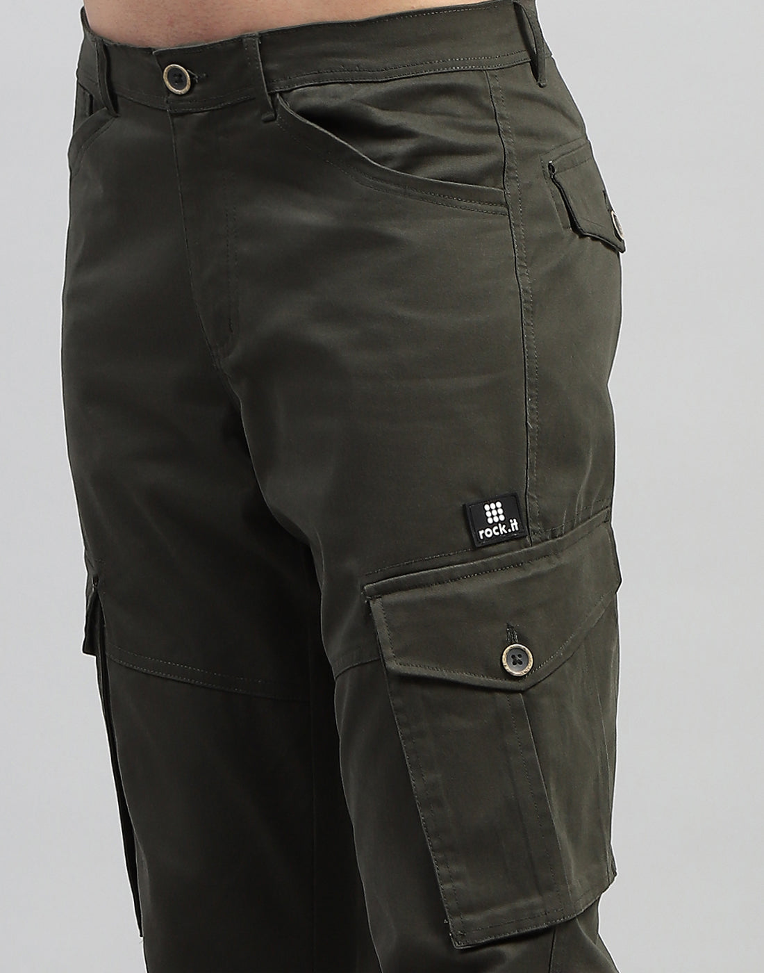 Rock.it Men Olive Solid Regular Fit Cargo