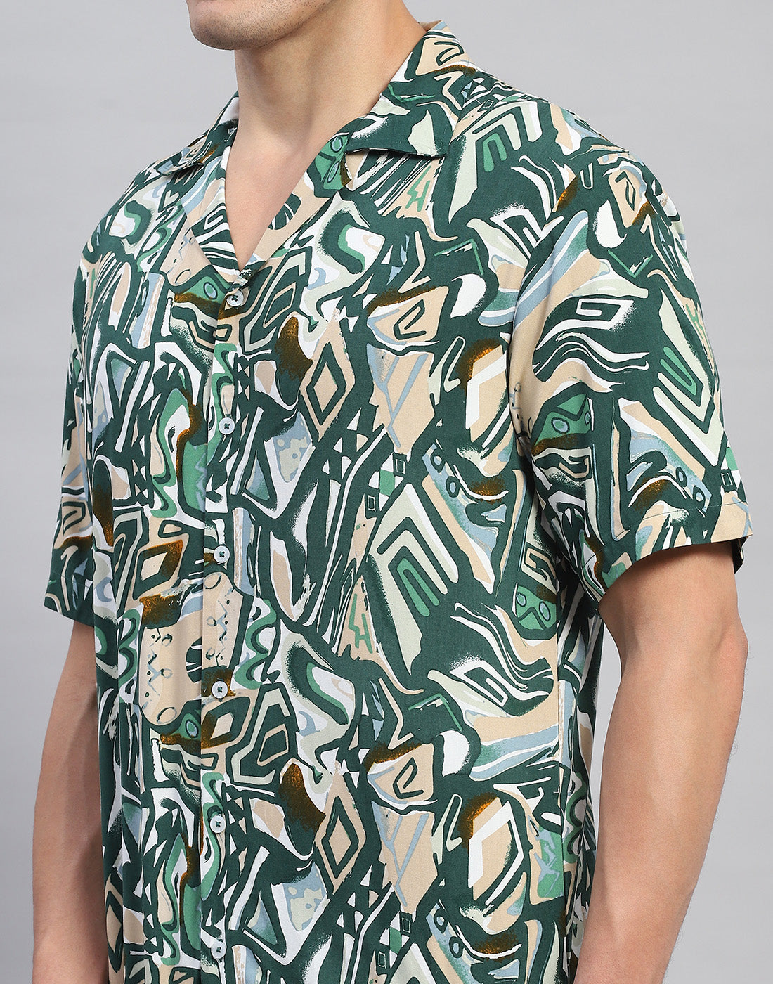 Rock.it Men Green Printed Round Neck Half Sleeve Cords Set