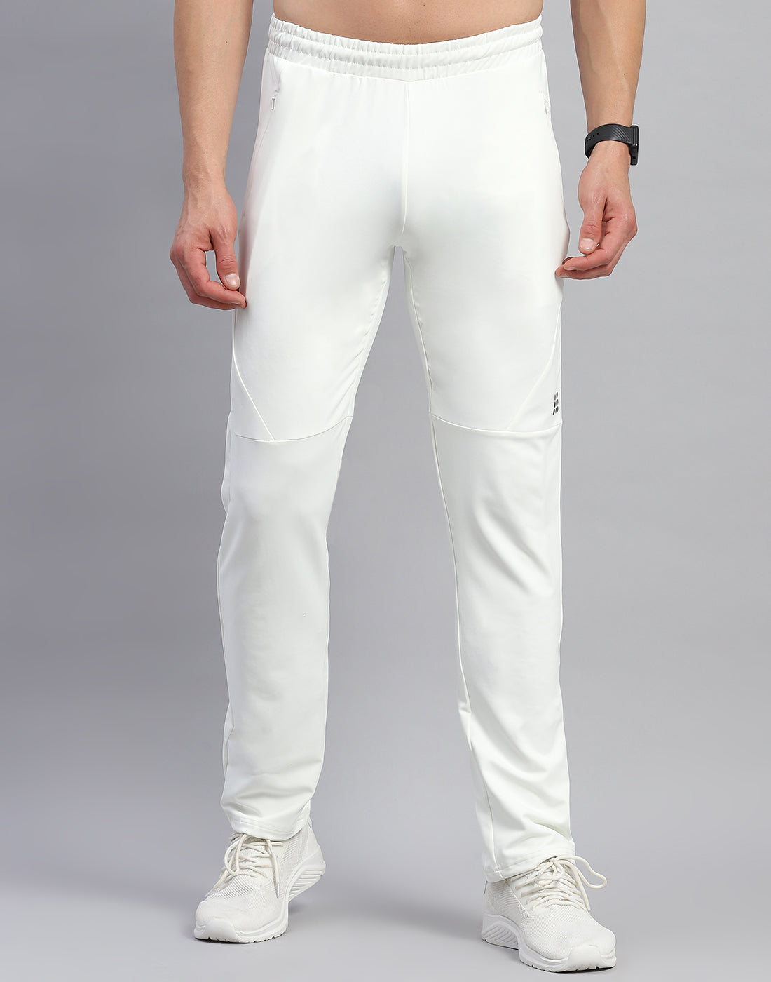 Rock.it Men Cream Solid Round Neck Full Sleeve Tracksuit