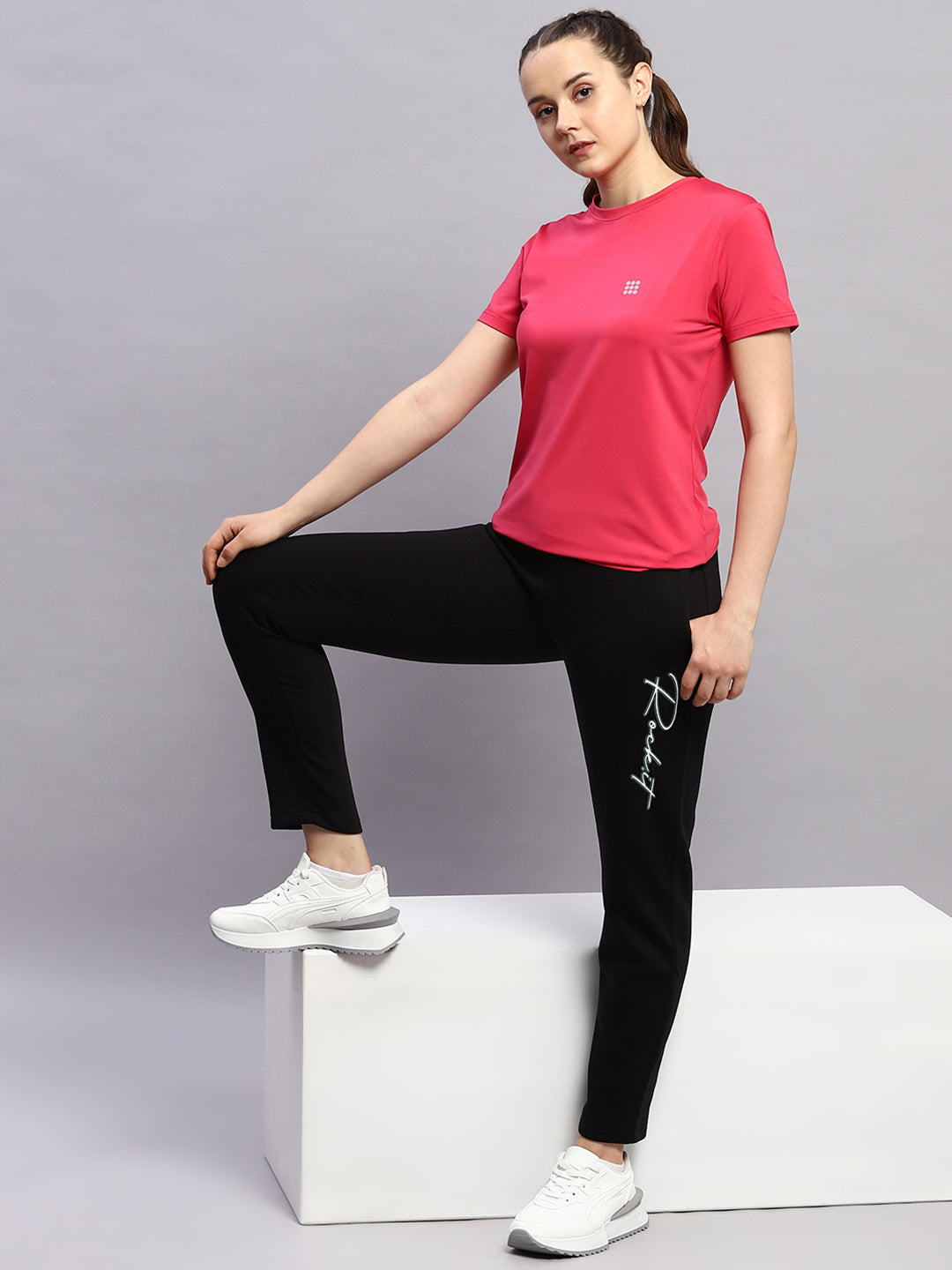 Rock.it Women Pink Solid Round Neck Half Sleeve Top