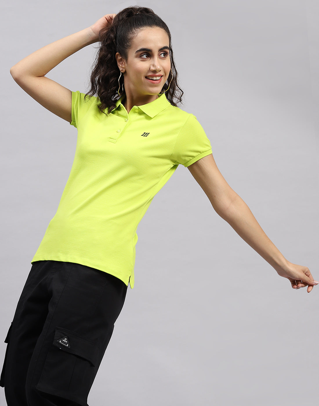 Rock.it Women Fluorescent Green Solid Polo Collar Half Sleeve T Shirt