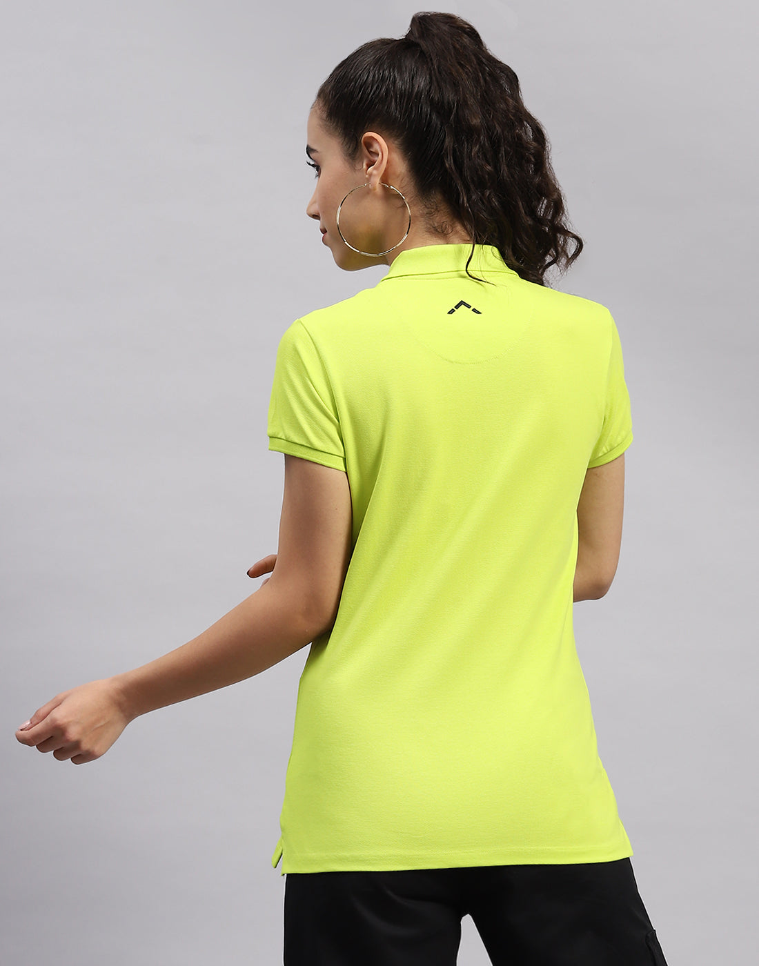 Rock.it Women Fluorescent Green Solid Polo Collar Half Sleeve T Shirt