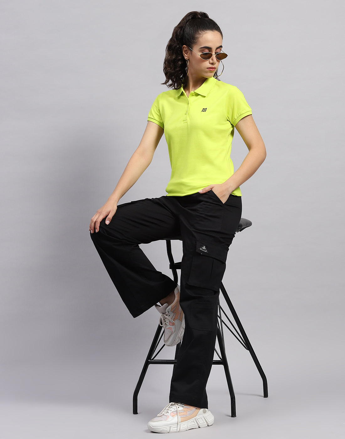 Rock.it Women Fluorescent Green Solid Polo Collar Half Sleeve T Shirt