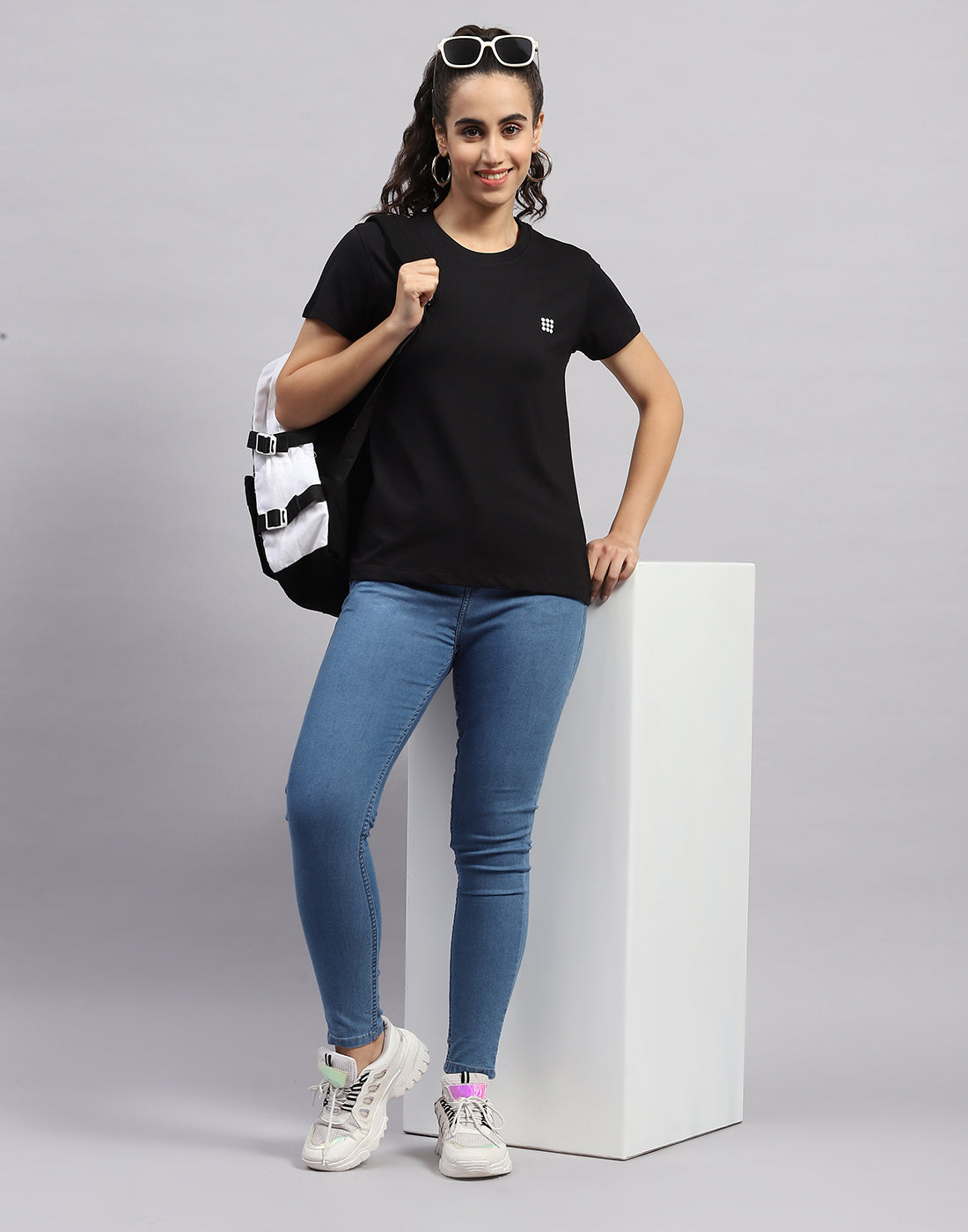 Rock.it Women Black Solid Round Neck Half Sleeve Top