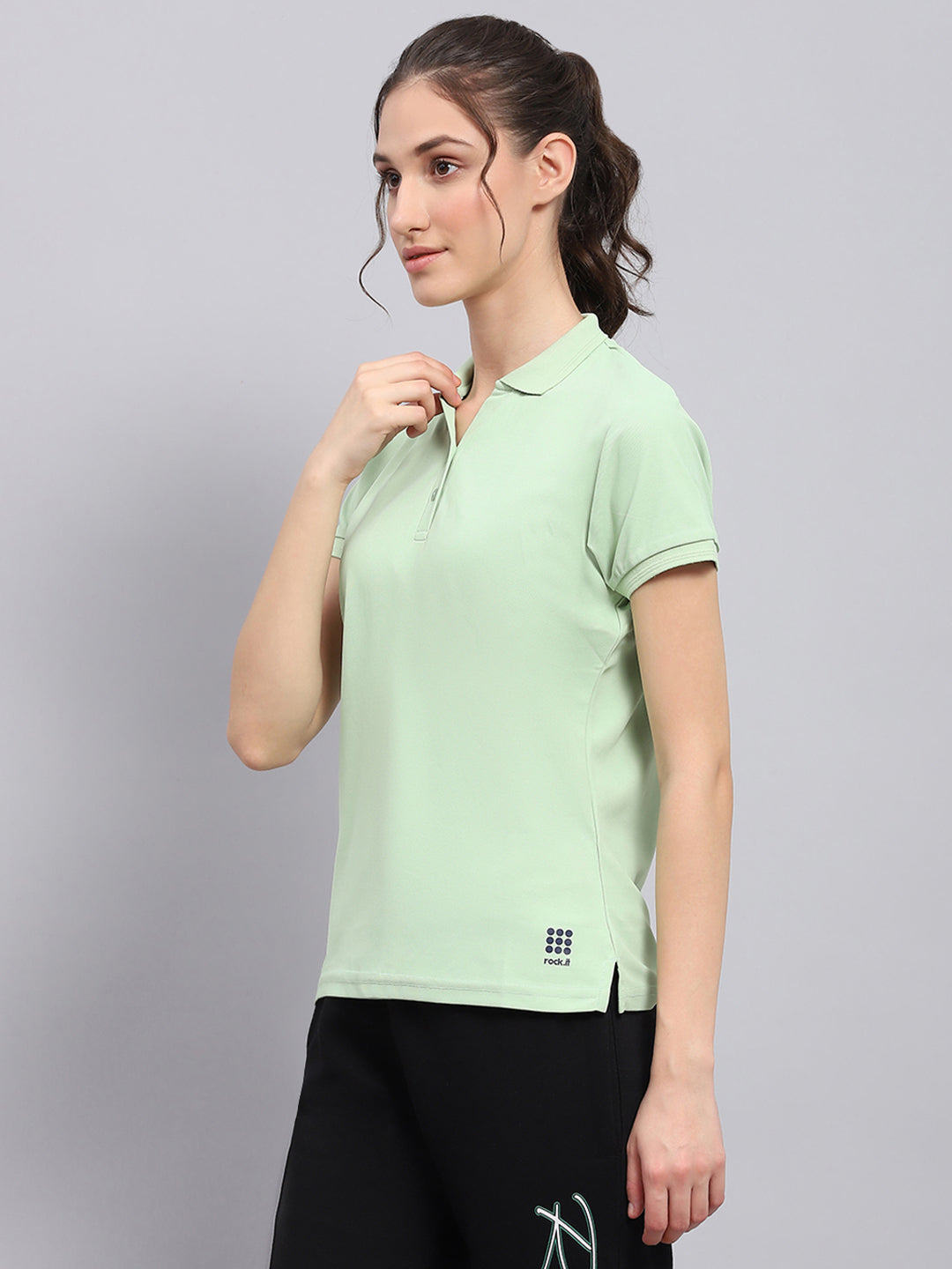 Rock.it Women Green Solid Collar Half Sleeve T Shirt