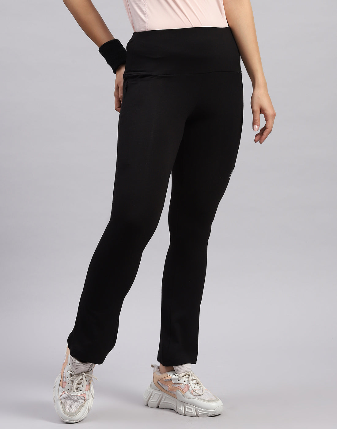 Rock.it Women Black Solid Regular Fit Yoga Pant