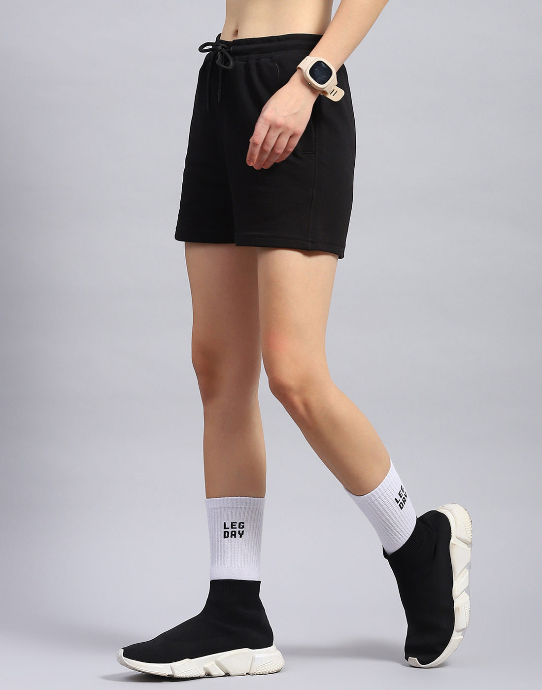 Rock.it Women Black Solid Regular Fit Short