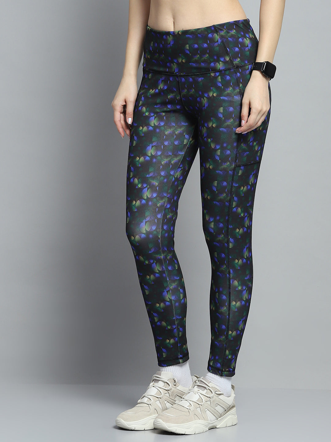 Rock.it Women Black Printed Mock Neck Full Sleeve 3Pc Cords Set