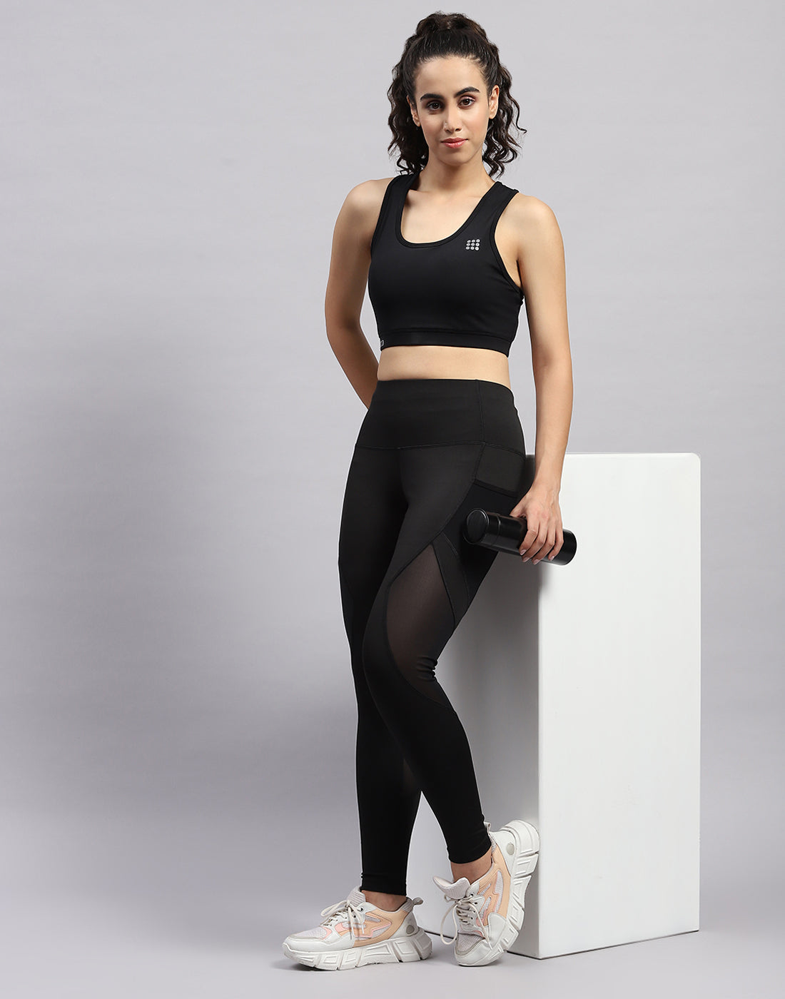 Rock.it Women Black Solid Regular Fit Legging