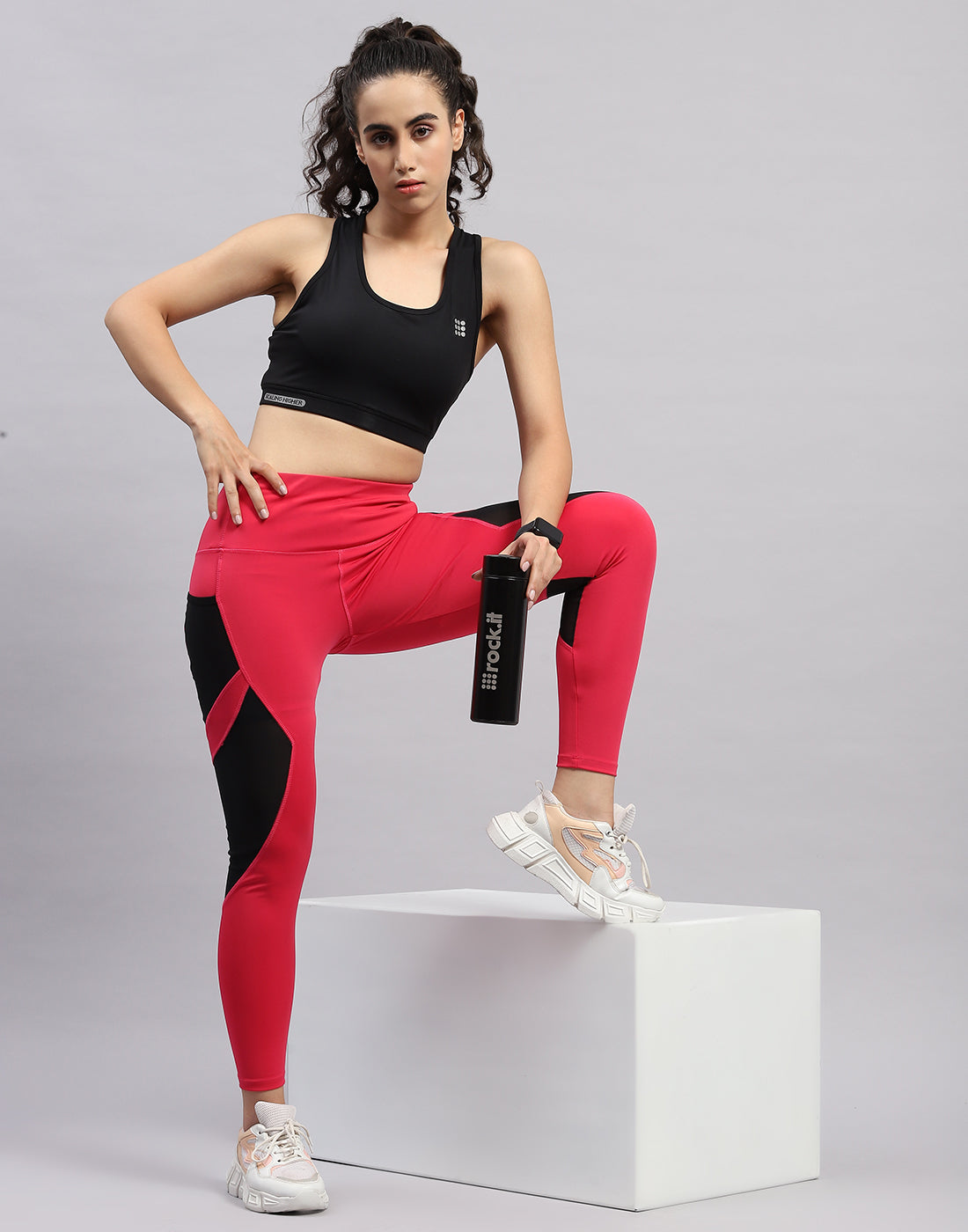 Rock.it Women Coral Solid Regular Fit Legging