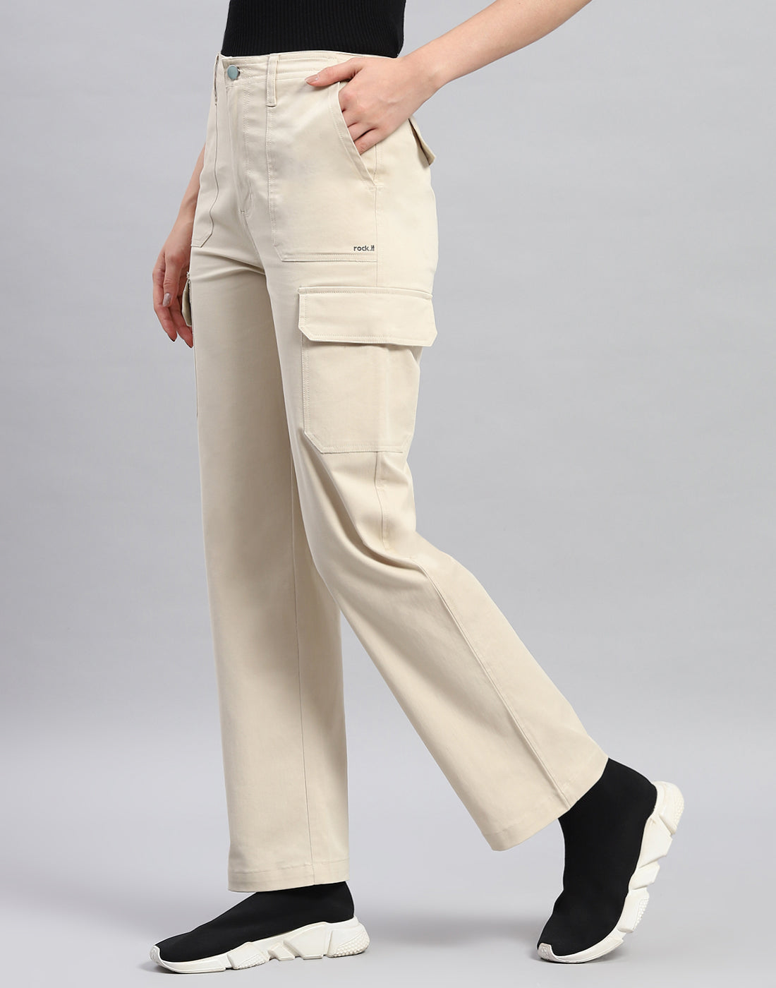 Rock.it Women Beige Solid Straight Fit Cargo