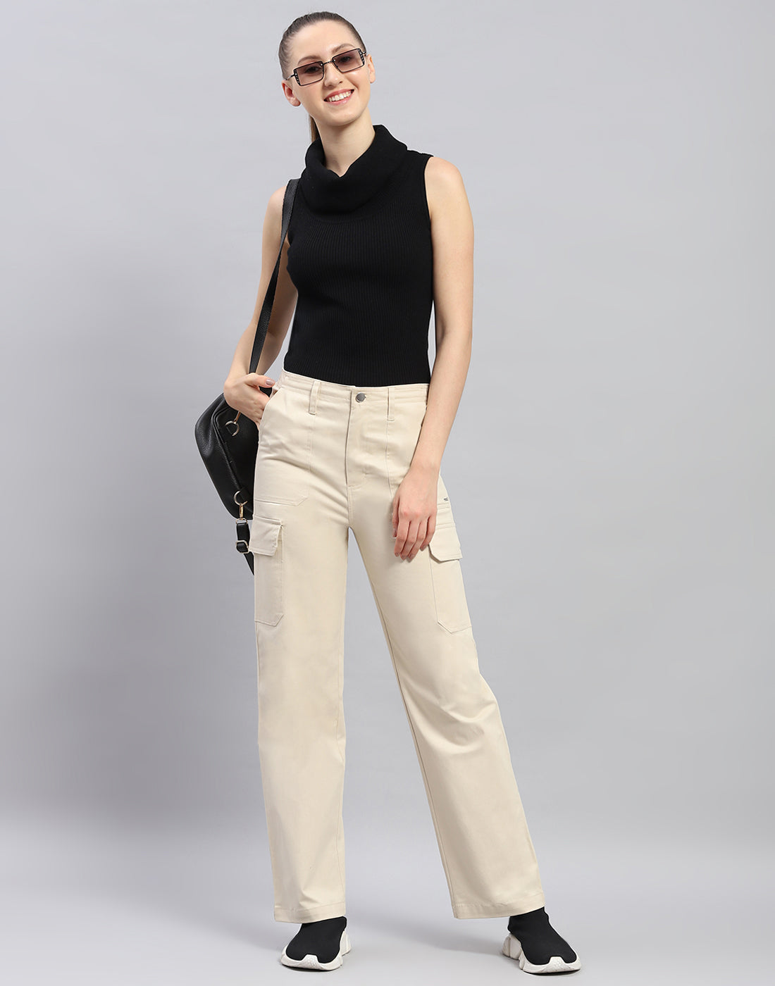 Rock.it Women Beige Solid Straight Fit Cargo