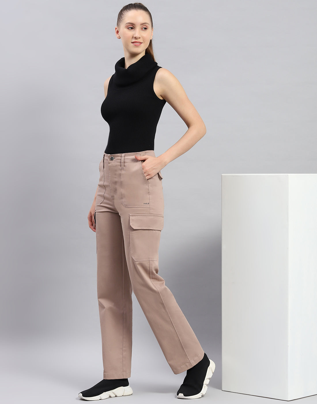 Women Khaki Solid Straight Fit Trouser