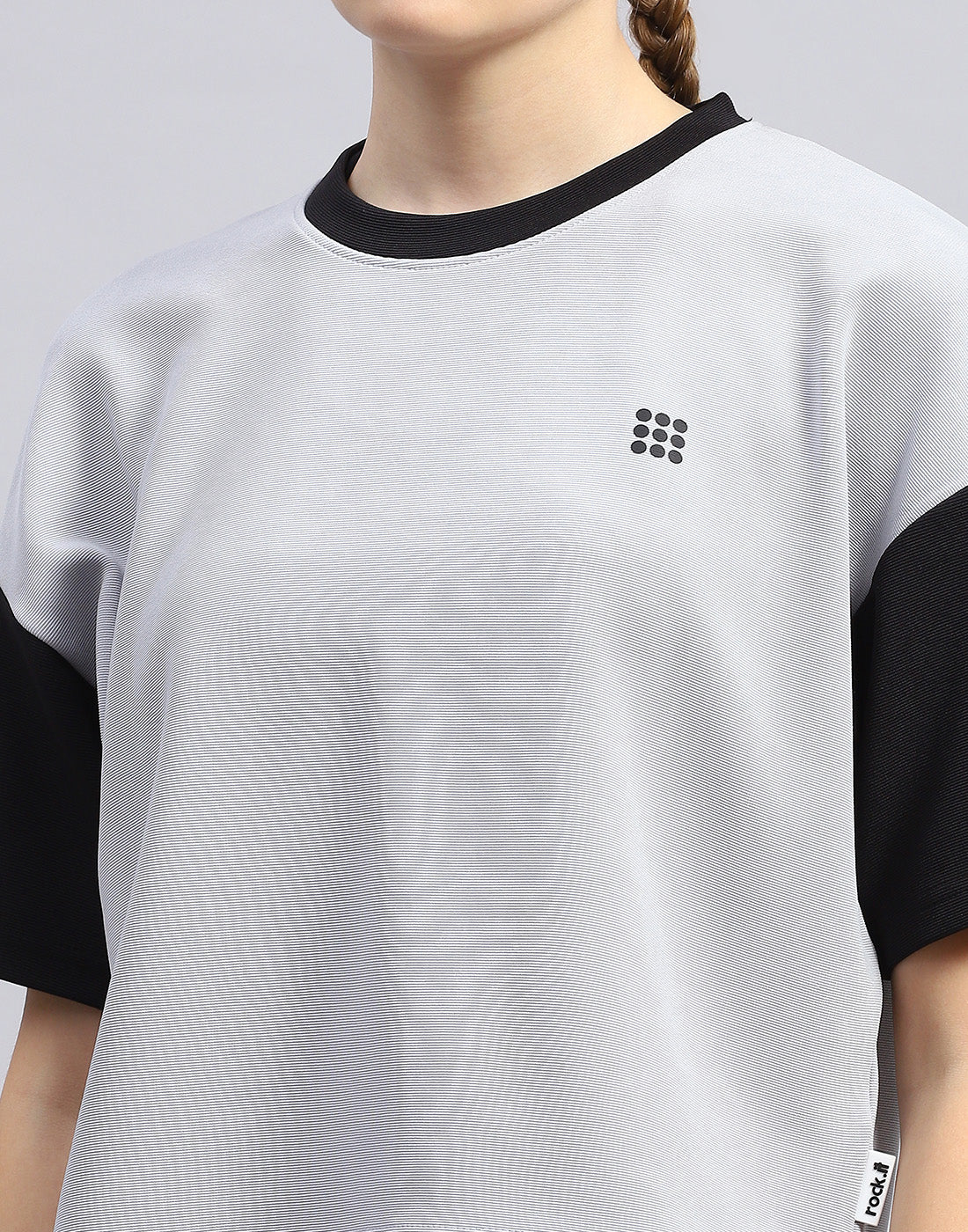 Rock.it Women Grey & Black Solid Round Neck Half Sleeve Cords Set