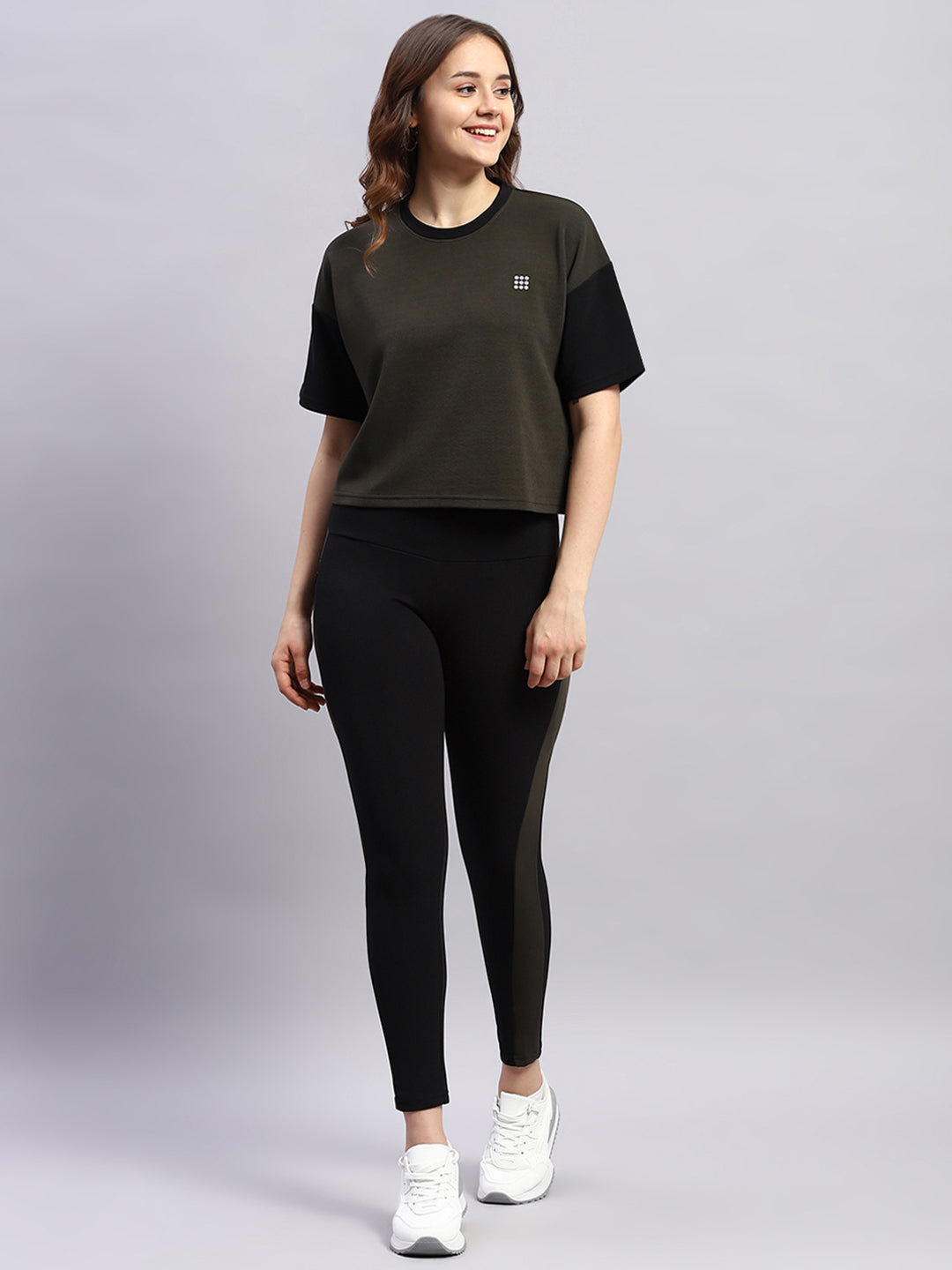 Rock.it Women Olive & Black Solid Round Neck Half Sleeve Cords Set