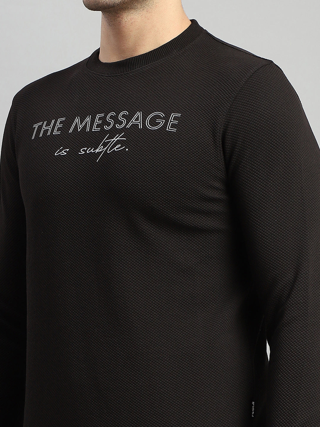 Rock.it Men Black Self Design Round Neck Full Sleeve Sweatshirt