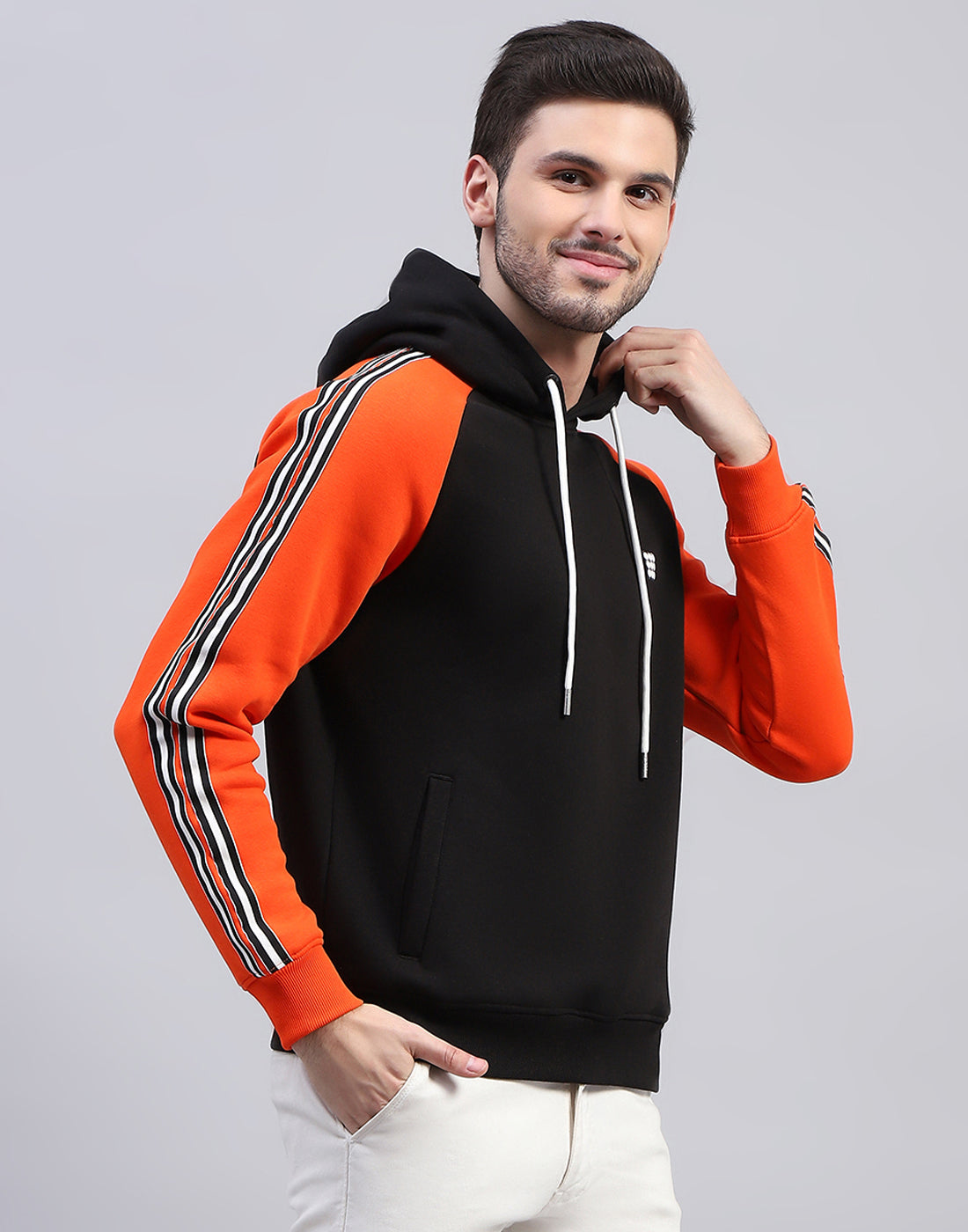 Rock.it Men Black Solid Hooded Full Sleeve Sweatshirt