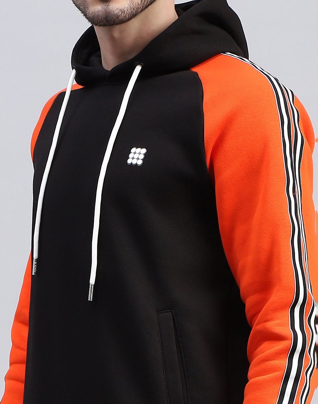 Rock.it Men Black Solid Hooded Full Sleeve Sweatshirt