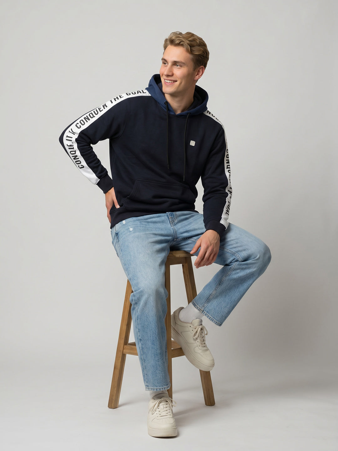 Rock.it Men Navy Blue Solid Hooded Full Sleeve Sweatshirt