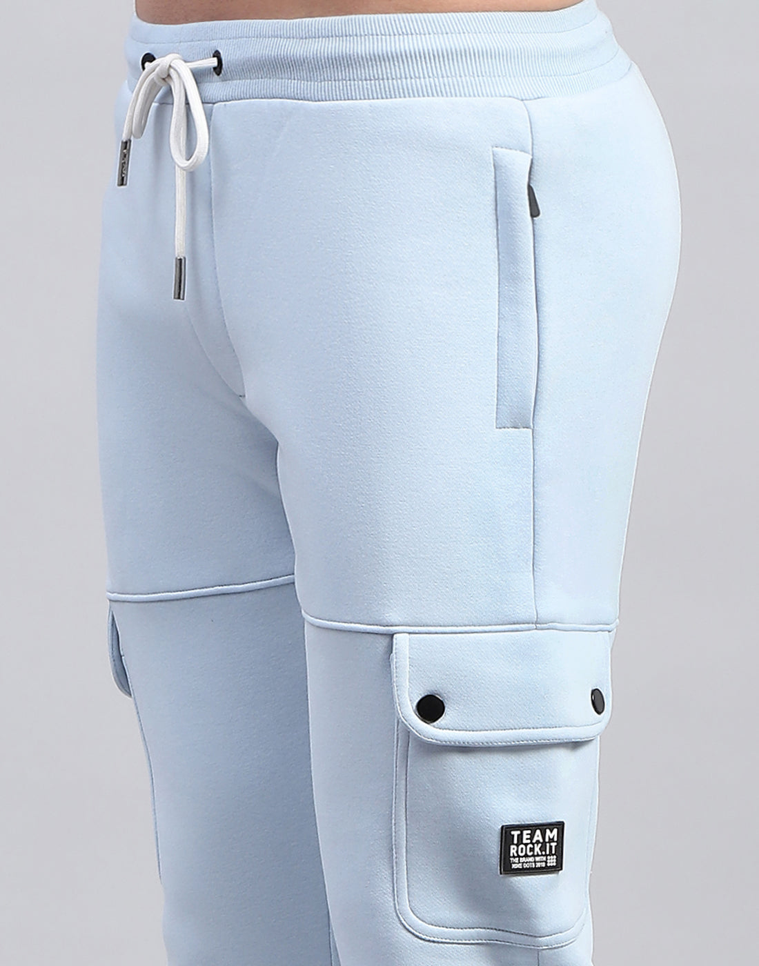 Rock.it Men Blue Solid Round Neck Full Sleeve Tracksuit