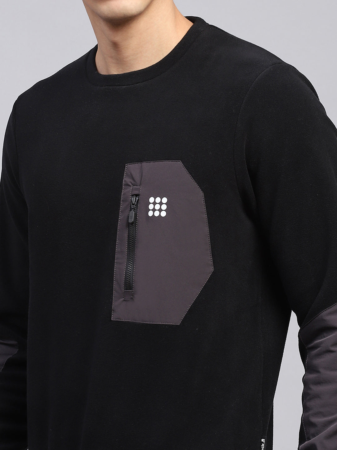 Rock.it Men Black Solid Round Neck Full Sleeve Winter Tracksuit