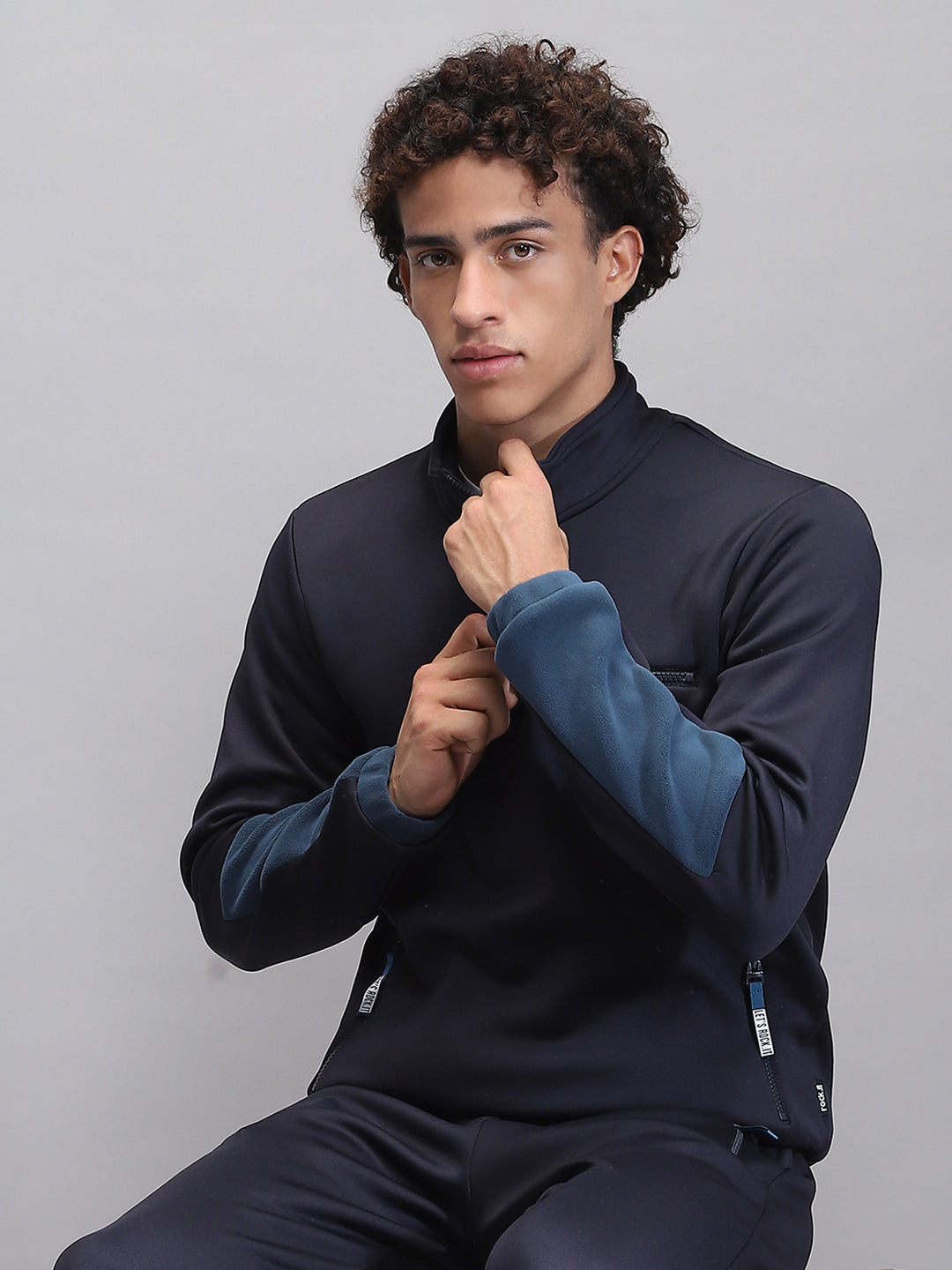 Rock.it Men Navy Blue Solid Mock Neck Full Sleeve Winter Tracksuit