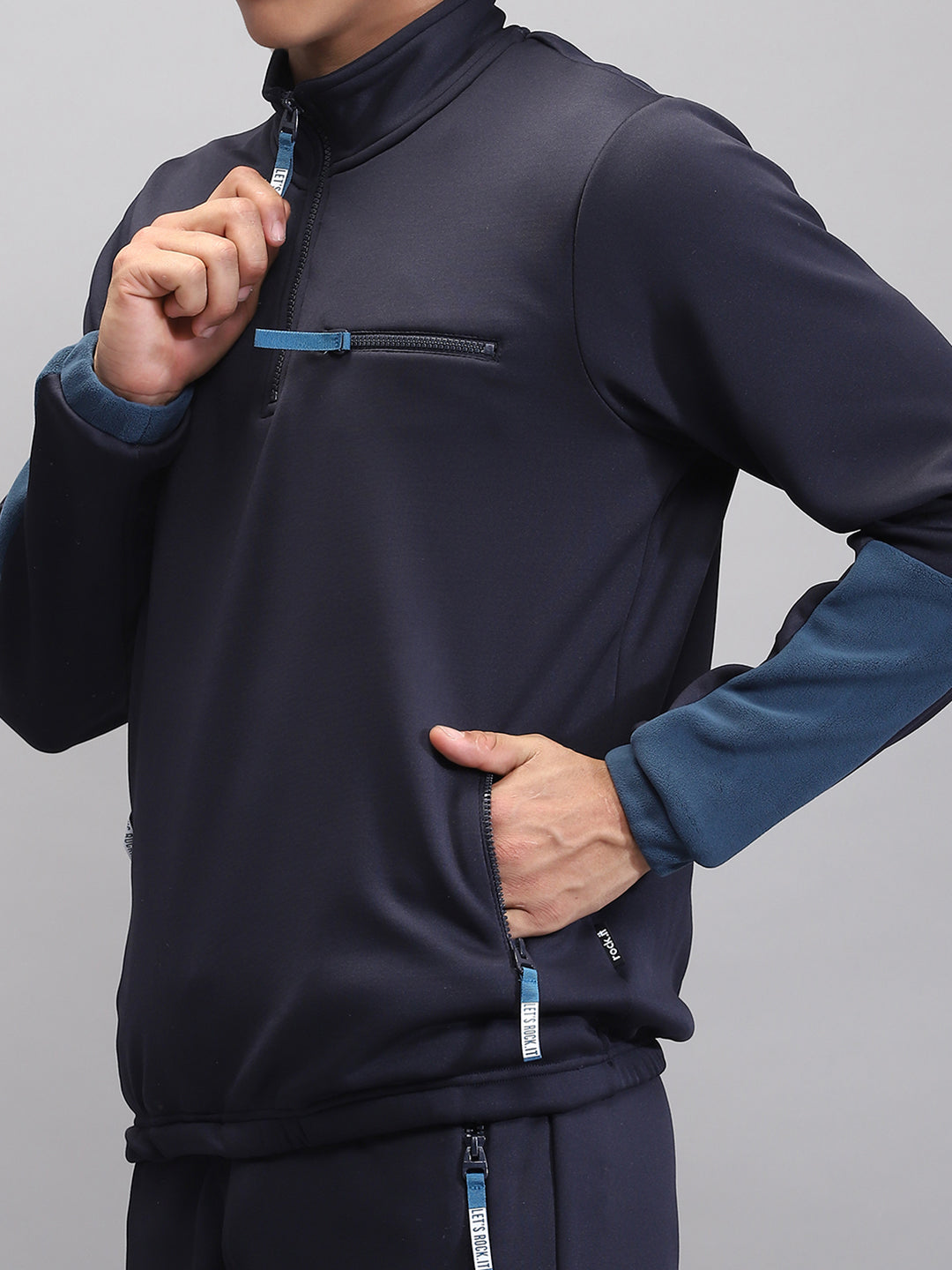 Rock.it Men Navy Blue Solid Mock Neck Full Sleeve Winter Tracksuit