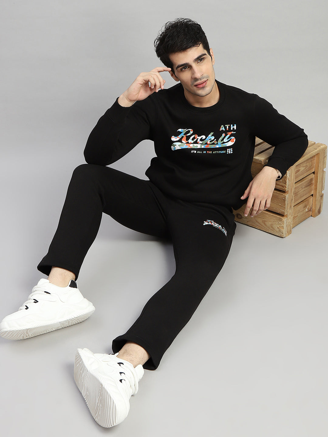 Rock.it Men Black Printed Round Neck Full Sleeve Winter Tracksuit