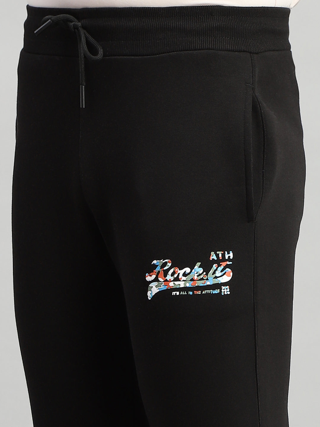 Rock.it Men Black Printed Round Neck Full Sleeve Winter Tracksuit