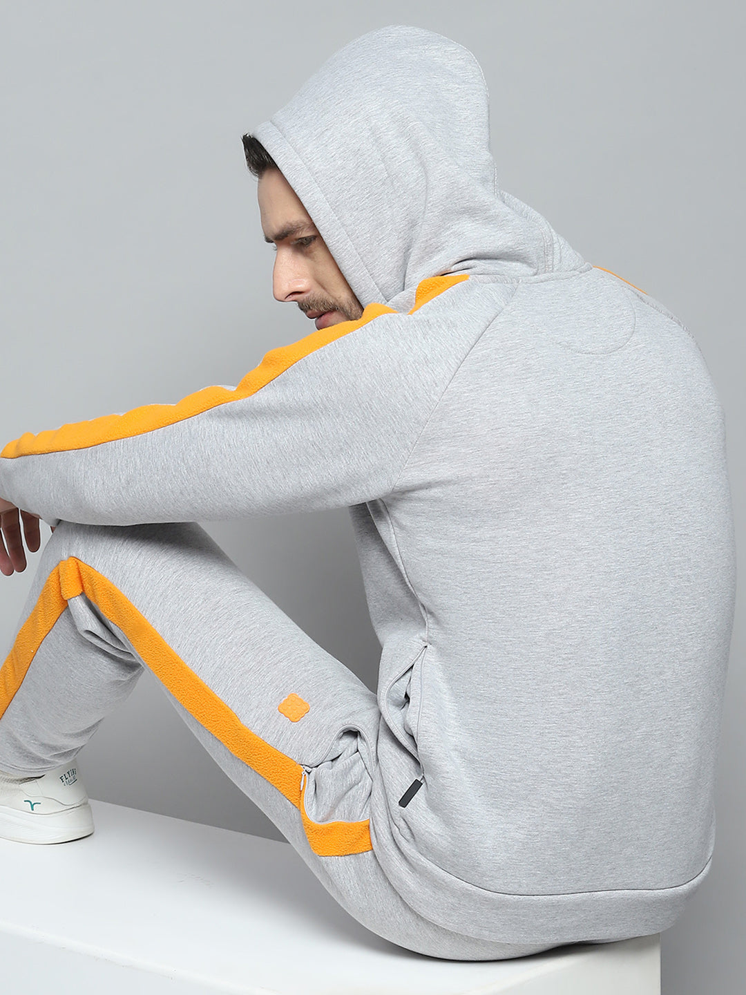 Rock.it Men Grey Solid Hooded Full Sleeve Winter Tracksuit