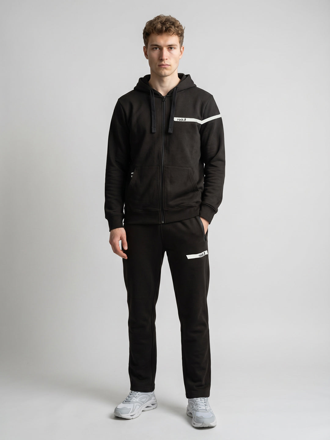 Rock.it Men Black Solid Round Neck Full Sleeve Winter Tracksuit