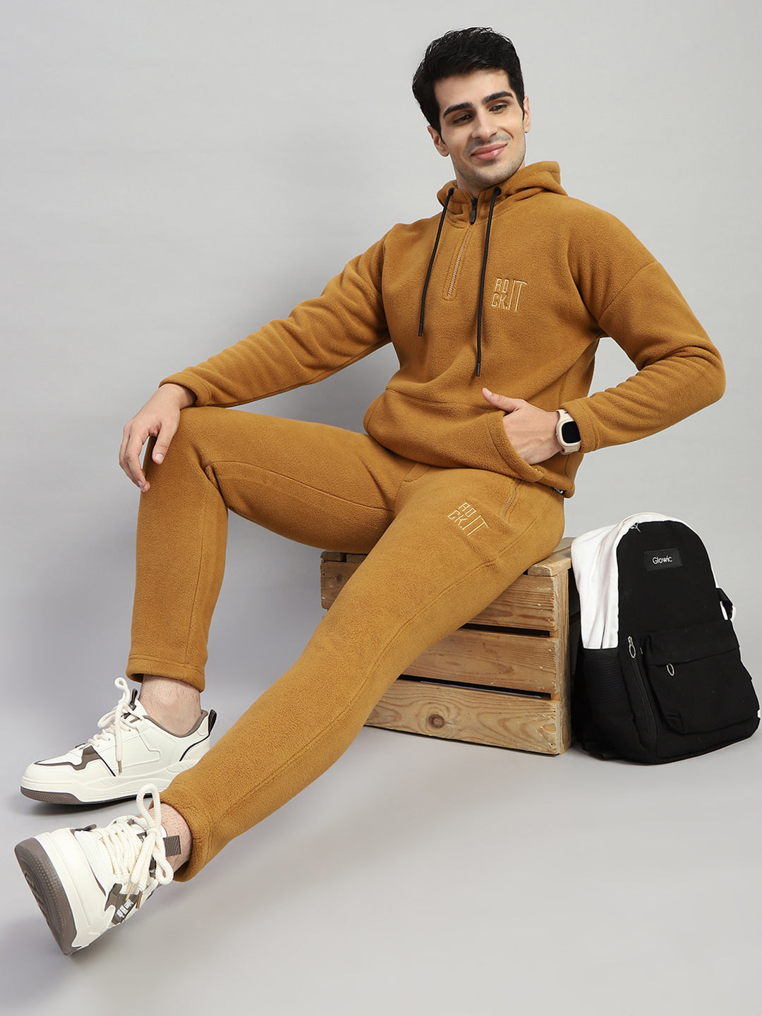 Rock.it Men Brown Solid Hooded Full Sleeve Winter Tracksuit