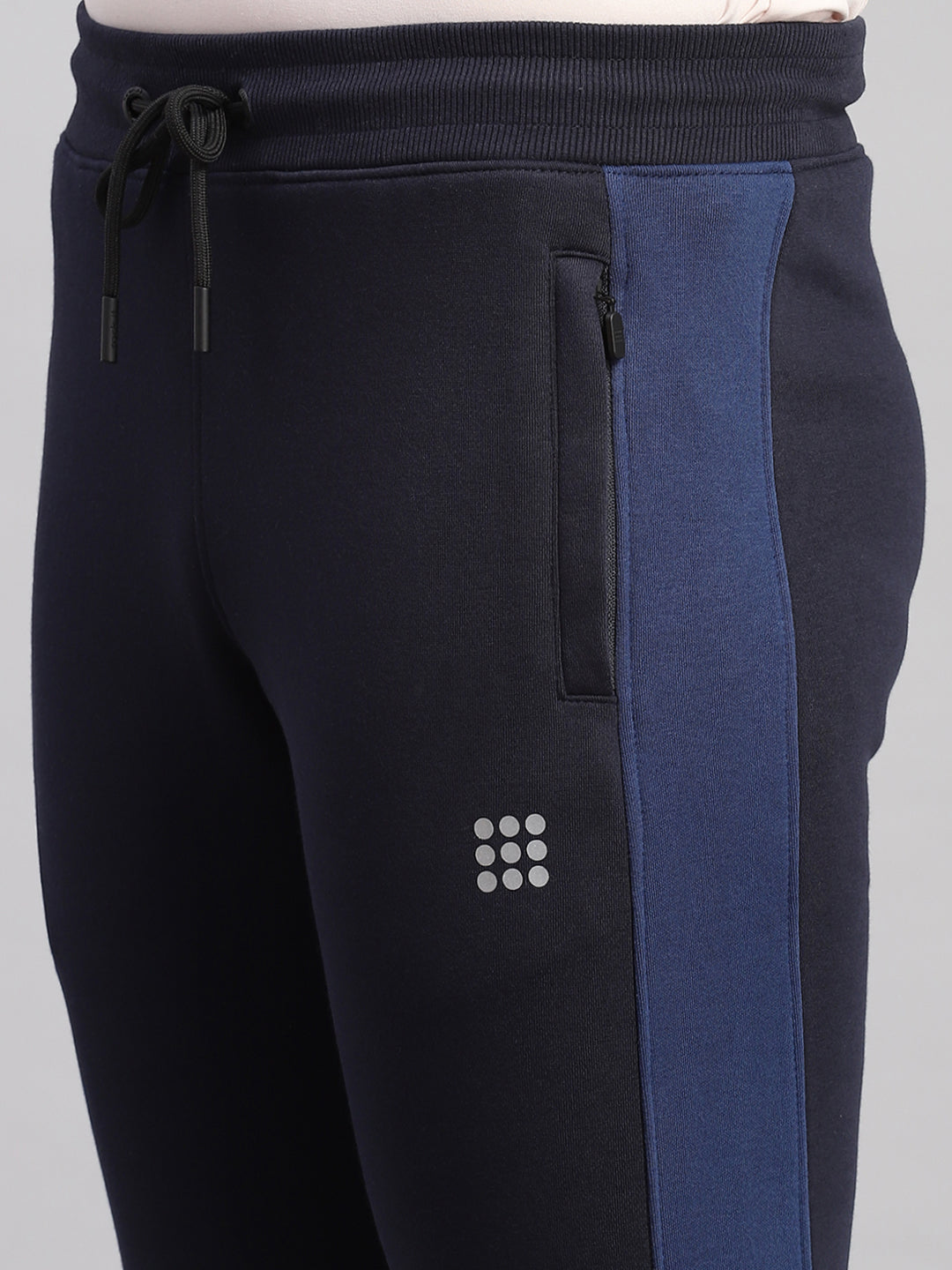 Rock.it Men Navy Blue Solid Hooded Full Sleeve Winter Tracksuit