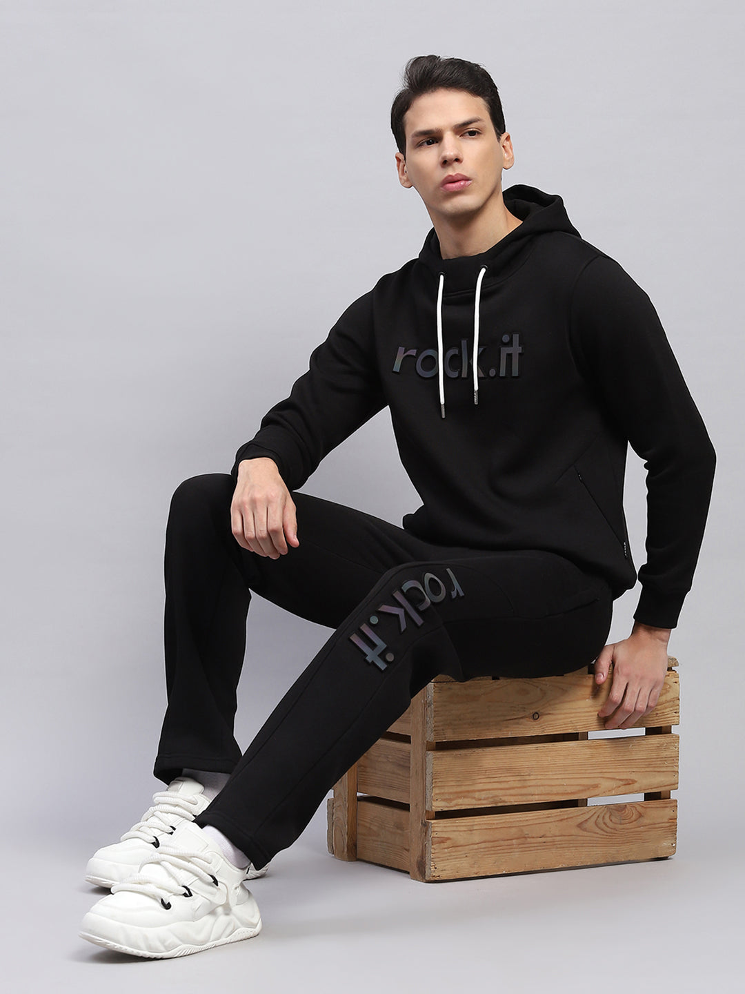 Rock.it Men Black Printed Hooded Full Sleeve Winter Tracksuit