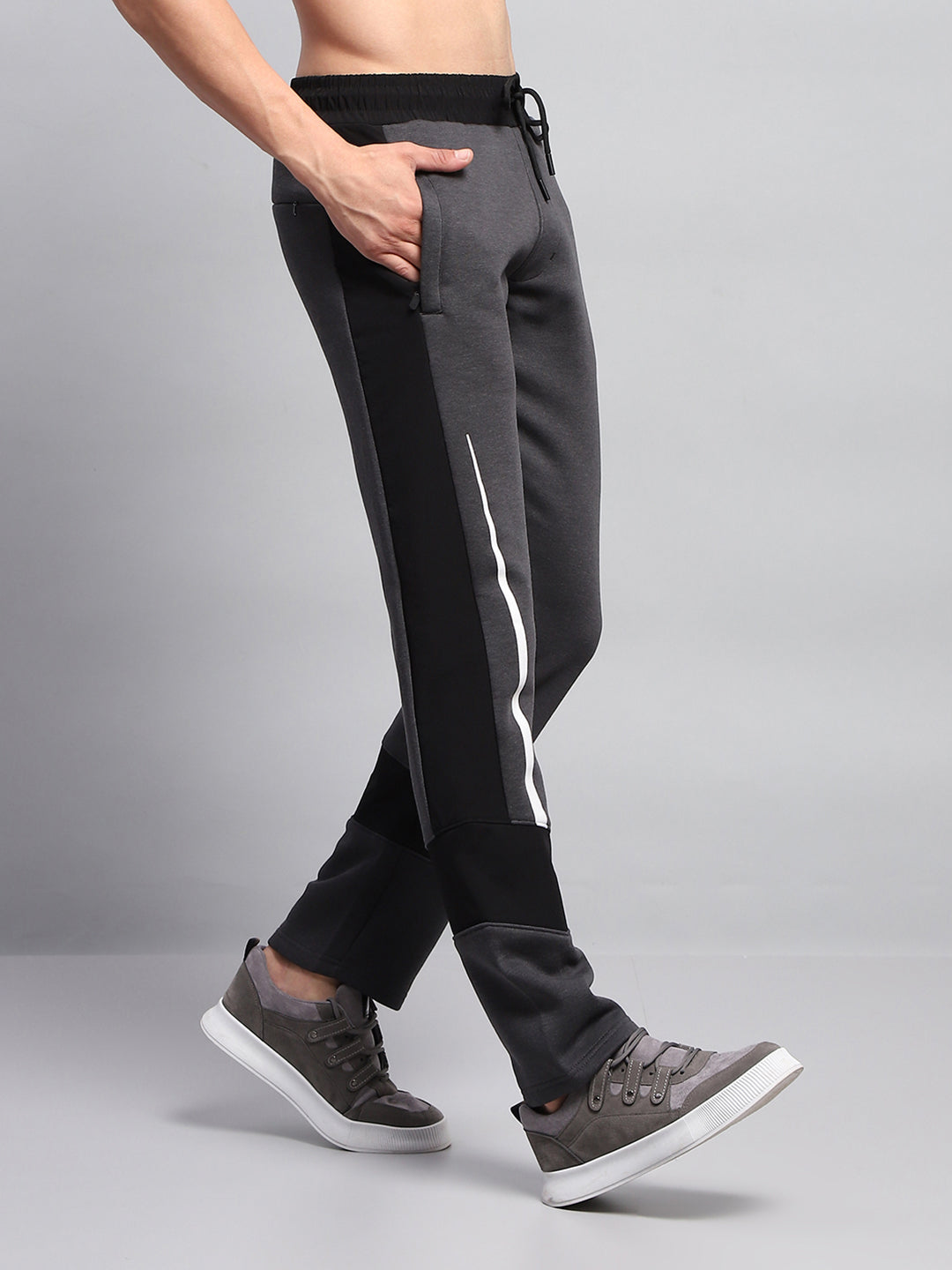 Rock.it Men Black Solid Regular Fit Lower