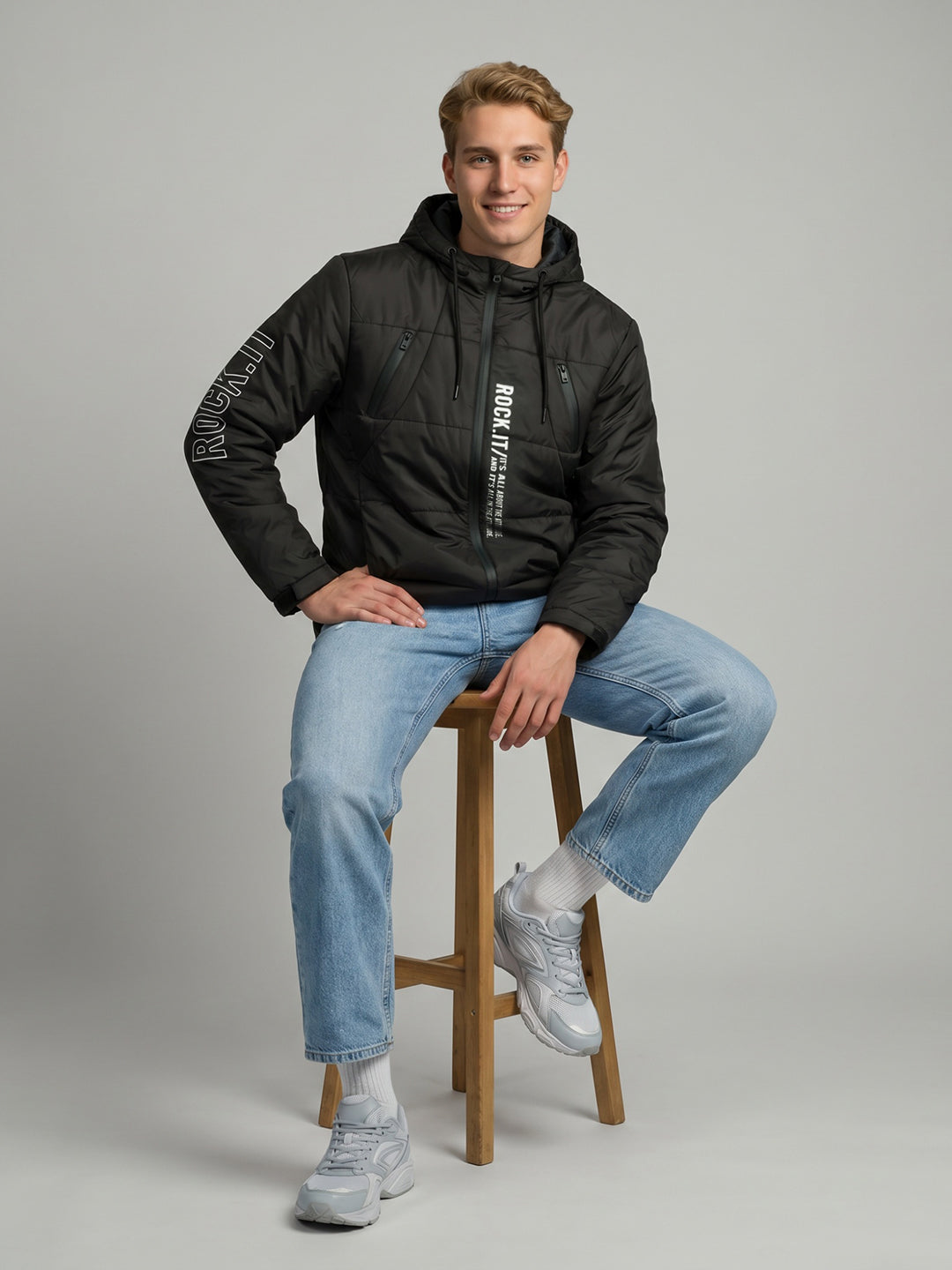 Rock.it Men Black Solid Hooded Full Sleeve Puffer Jacket