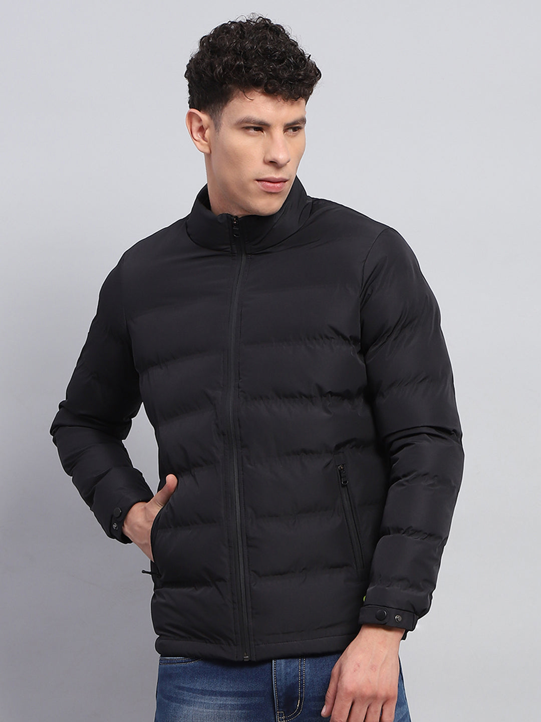 Rock.it Men Black Solid Mock Neck Full Sleeve Heating Jacket